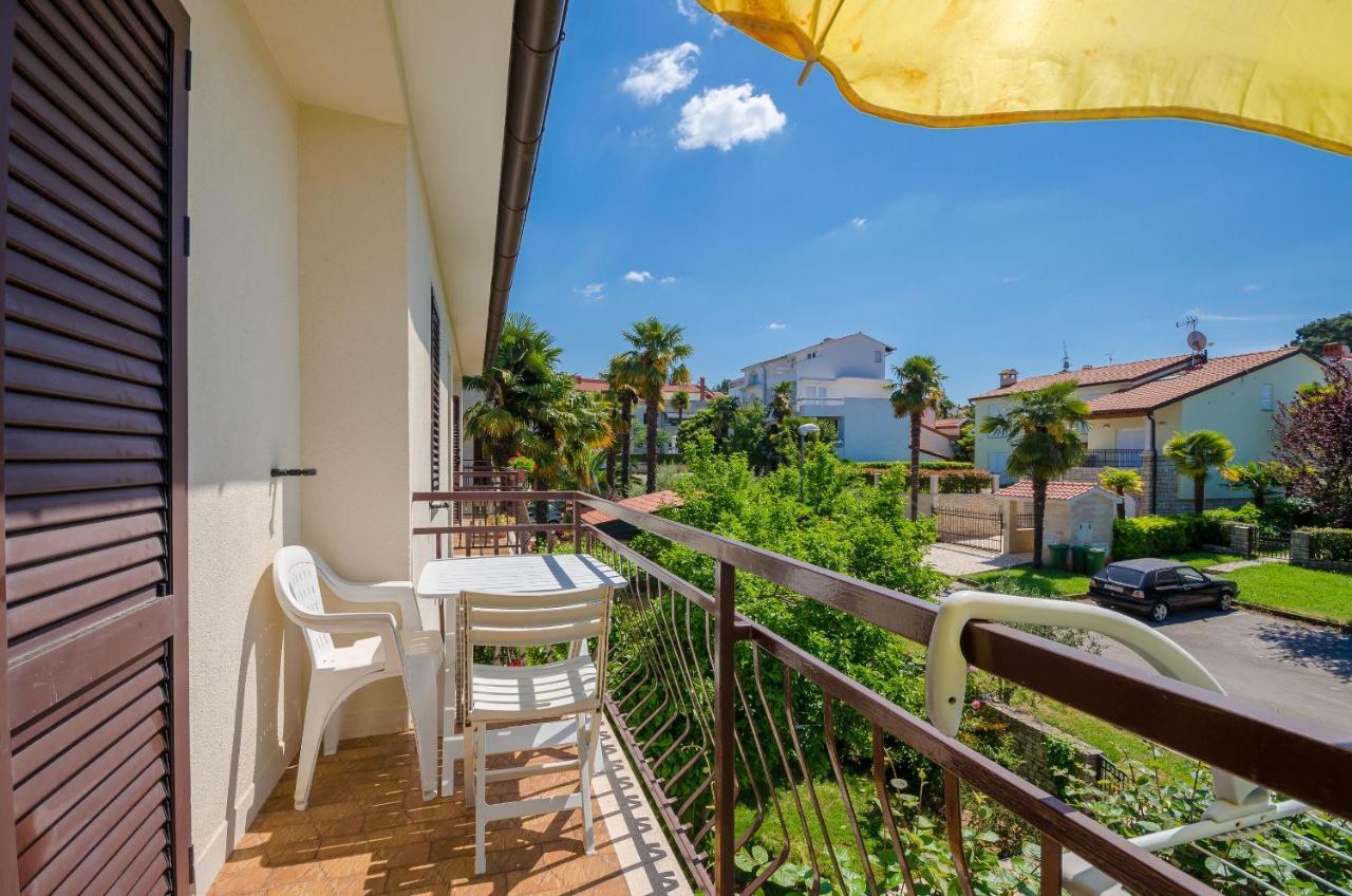 Apartments Milan Пореч Екстериор снимка
