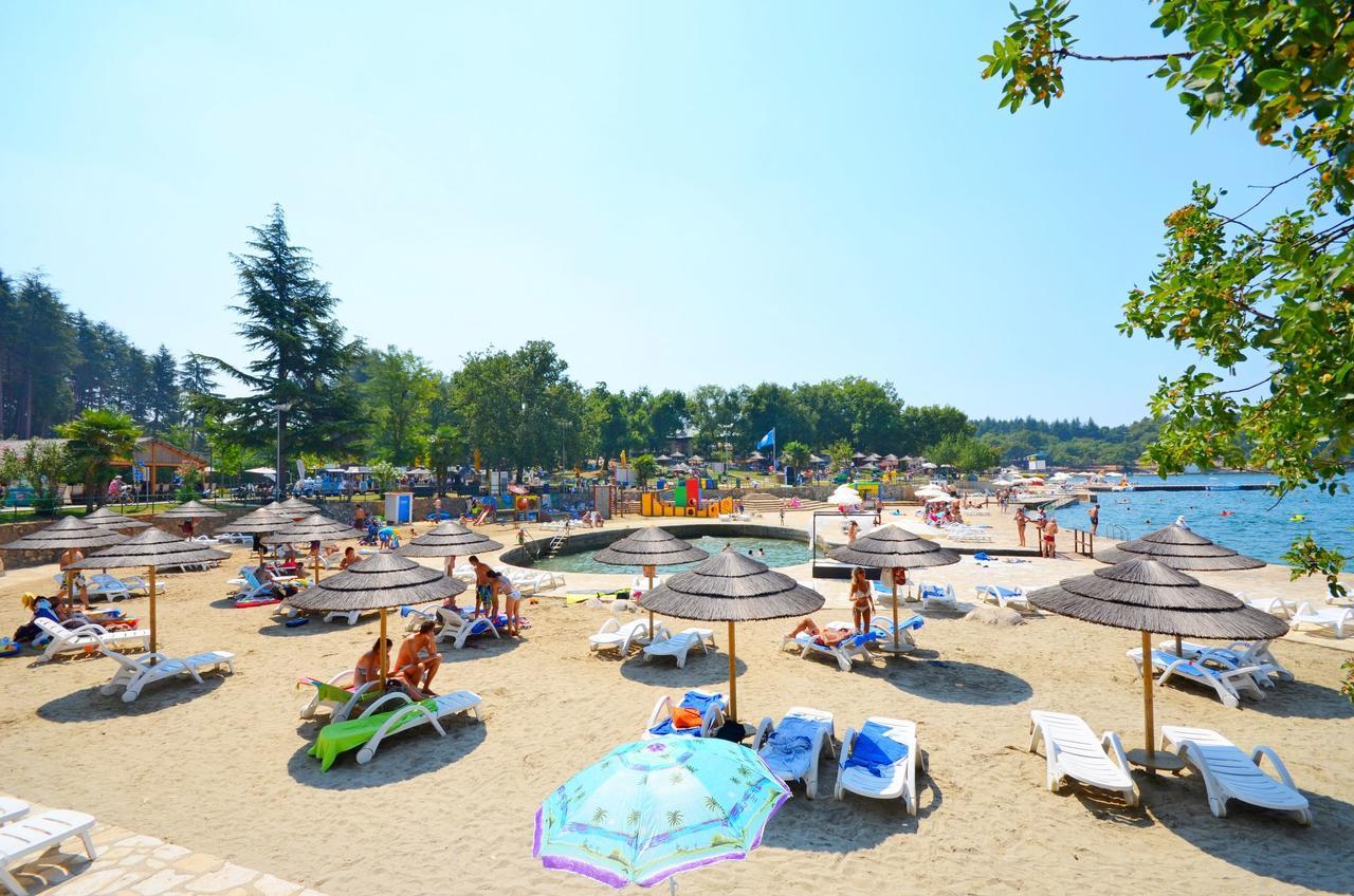 Apartments Milan Пореч Екстериор снимка