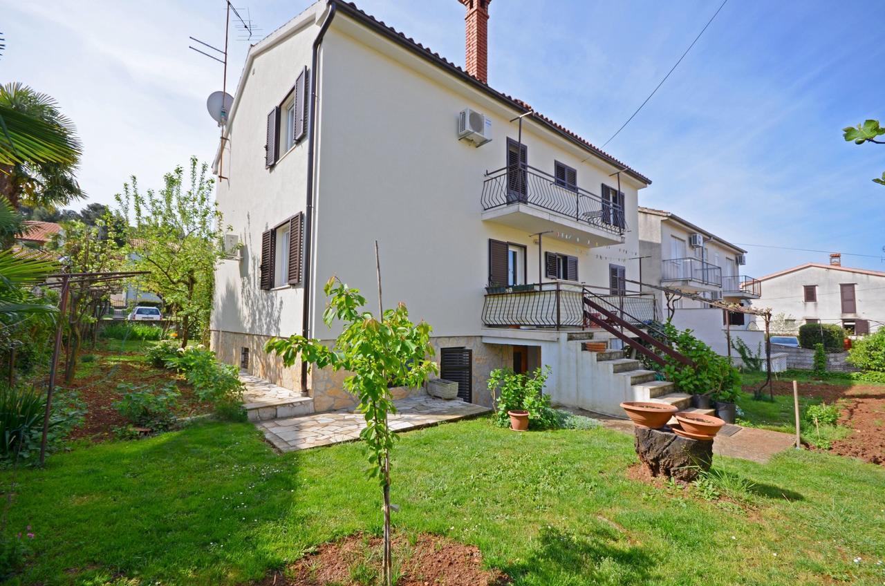 Apartments Milan Пореч Екстериор снимка