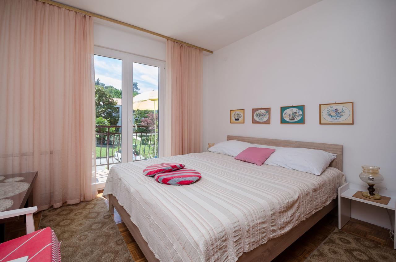 Apartments Milan Пореч Екстериор снимка