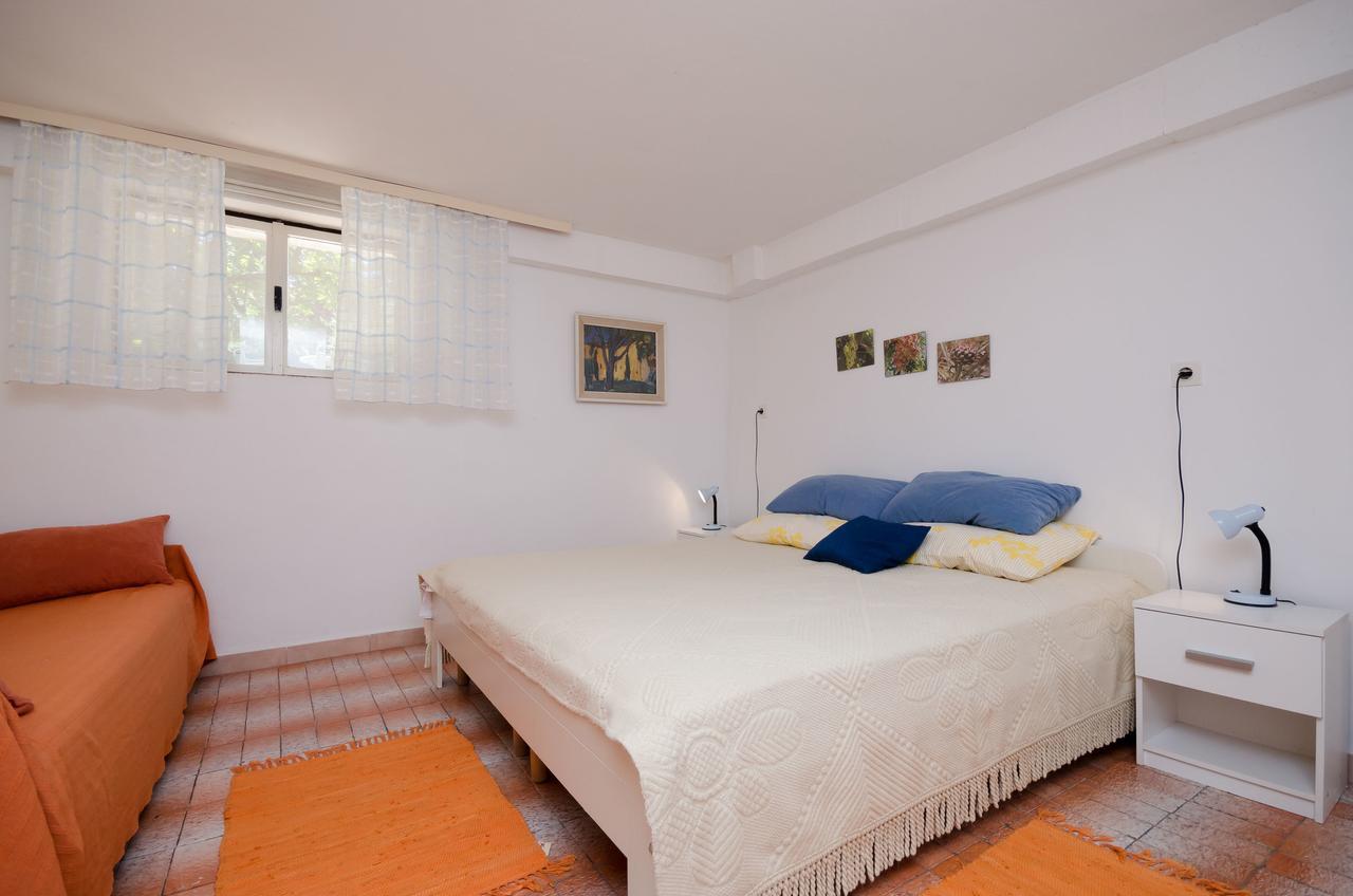 Apartments Milan Пореч Екстериор снимка